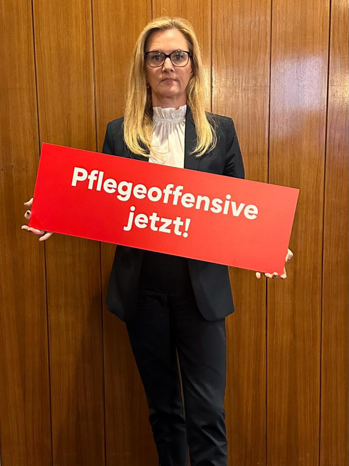 Pflegenotstand beenden Petra Tanzler SPÖ